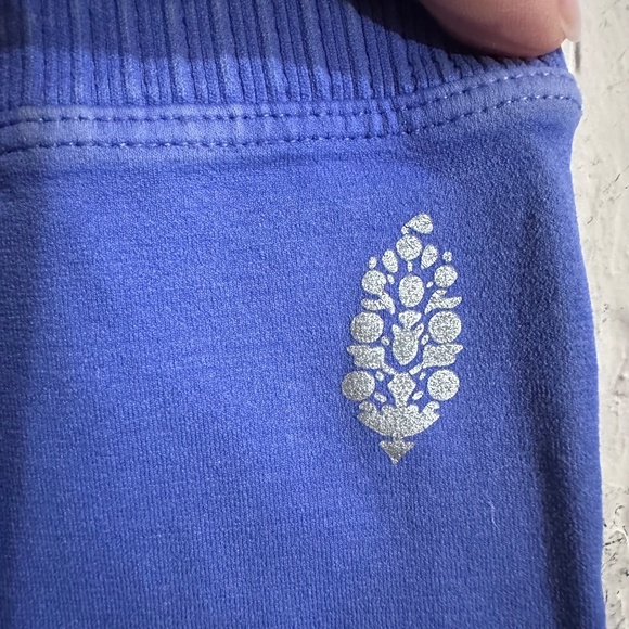 NWT FREE PEOPLE MOVEMENT High-Rise 7/8 Length Good Karma Leggings SIZE M/L - Picture 4 of 9